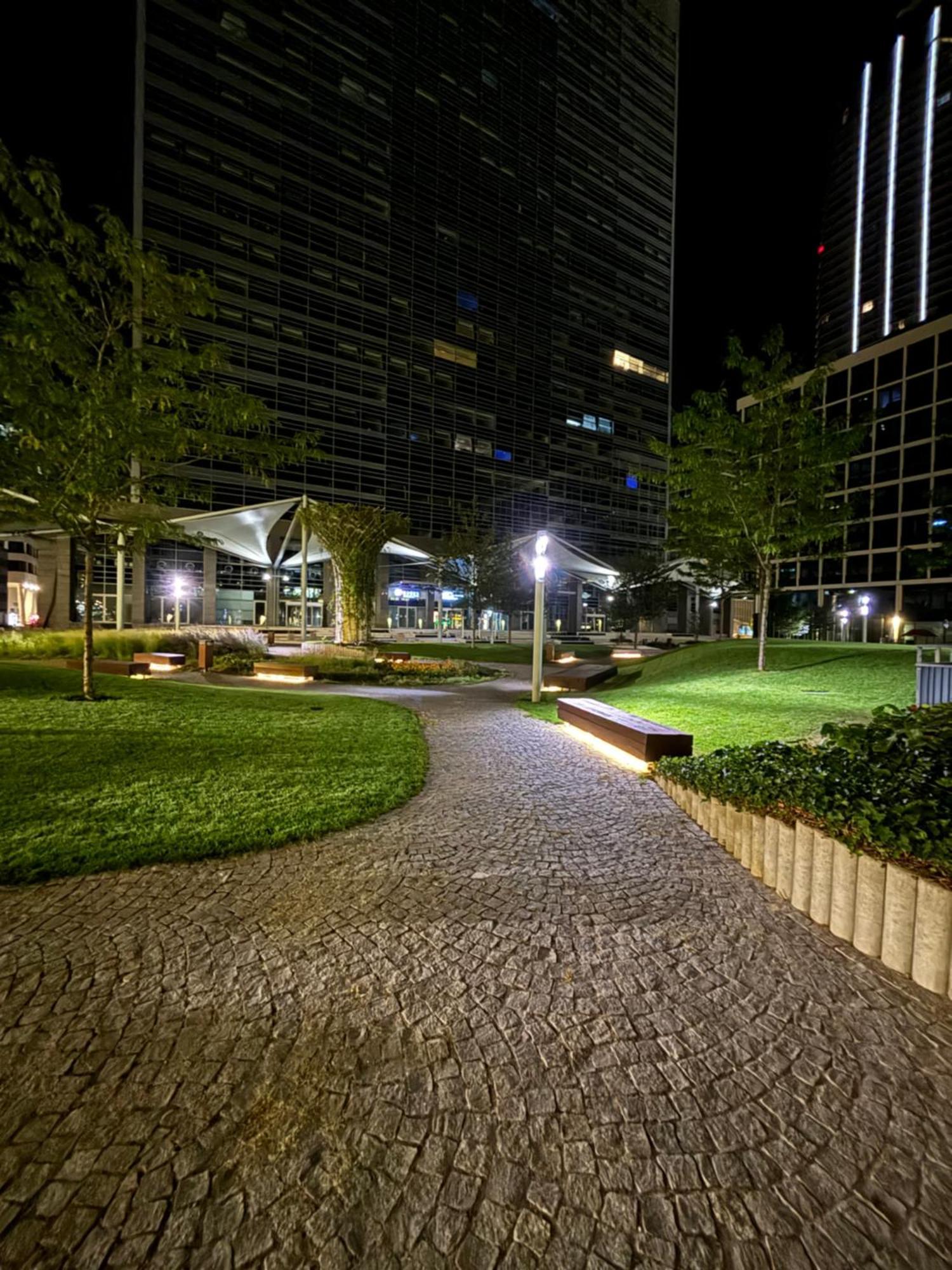 Panorama City Apartment In Downtown Area With Free Parking And Castle View Bratislava Buitenkant foto
