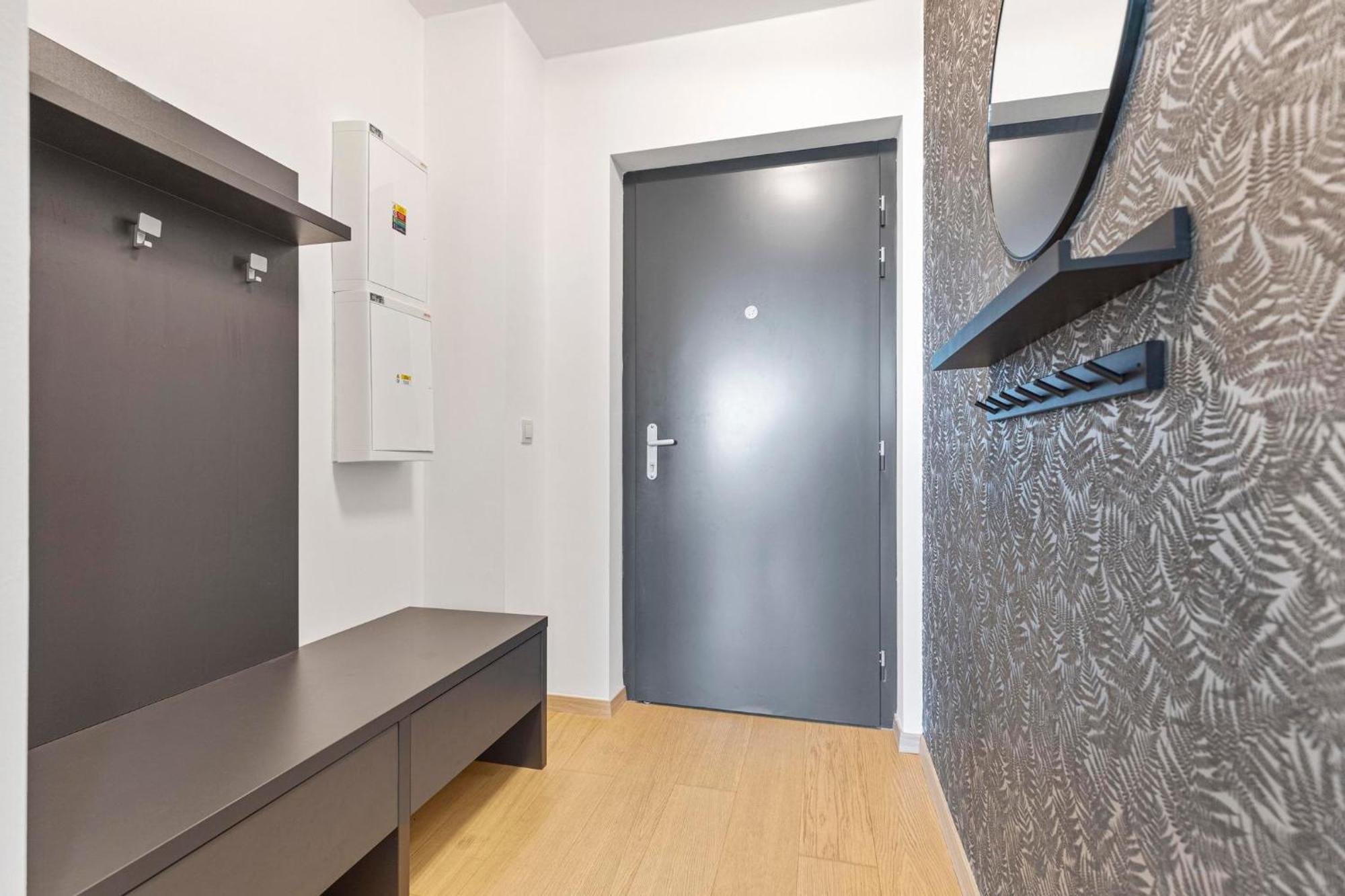 Panorama City Apartment In Downtown Area With Free Parking And Castle View Bratislava Buitenkant foto